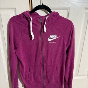 Nike Women's Magenta Zip-Up Hoodie small